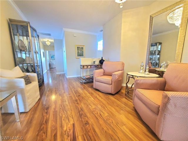 945 Eastham WAY H-203, Naples, FL 34104