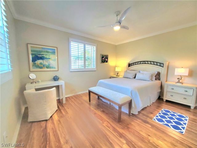 945 Eastham WAY H-203, Naples, FL 34104