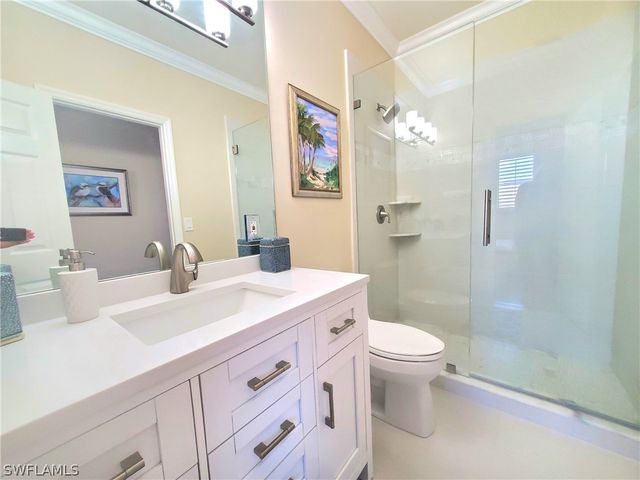 945 Eastham WAY H-203, Naples, FL 34104