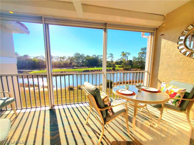 945 Eastham WAY H-203, Naples, FL 34104