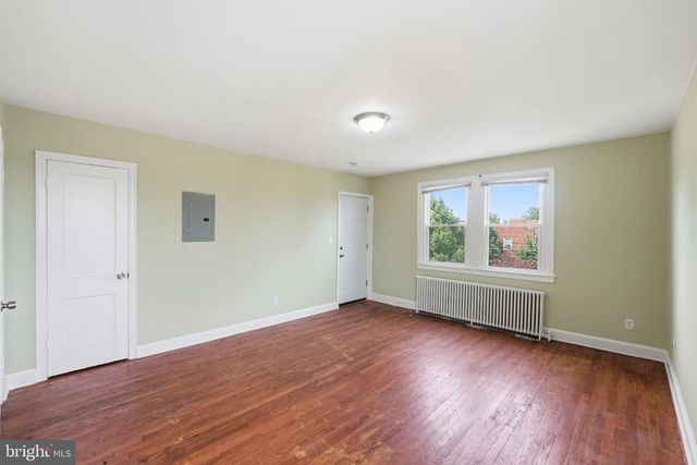 3919 R ST SE, Washington, DC 20020