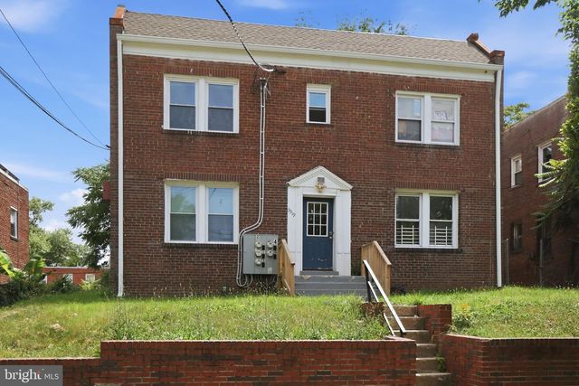3919 R ST SE, Washington, DC 20020