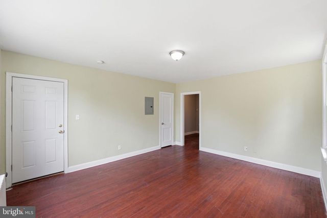 3919 R ST SE, Washington, DC 20020