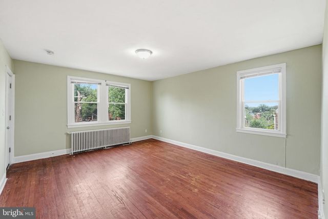 3919 R ST SE, Washington, DC 20020