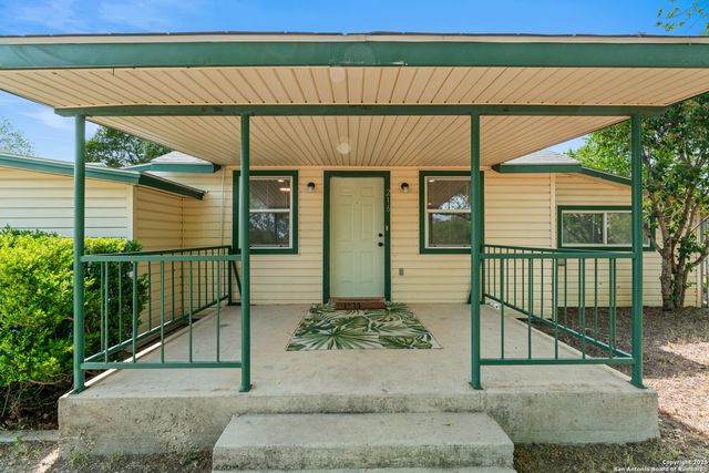 216 Wildflower lane, Seguin, TX 78155