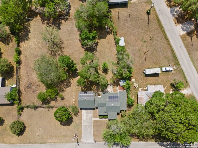 216 Wildflower lane, Seguin, TX 78155