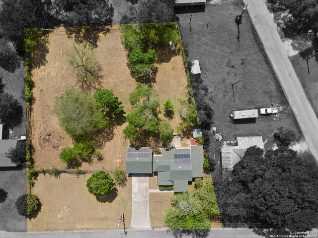 216 Wildflower lane, Seguin, TX 78155