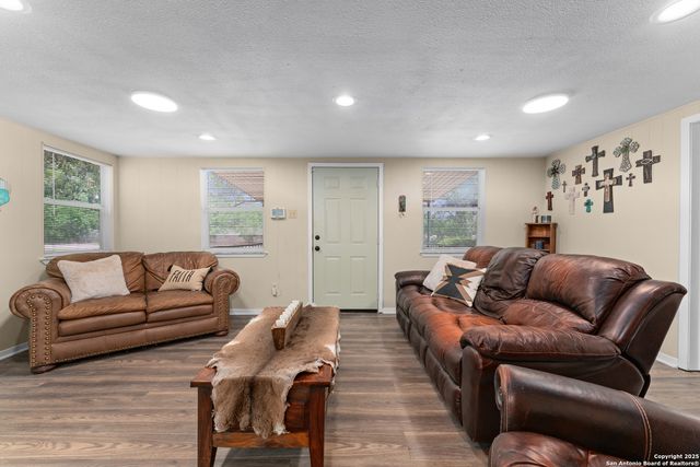 216 Wildflower lane, Seguin, TX 78155