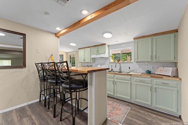 216 Wildflower lane, Seguin, TX 78155