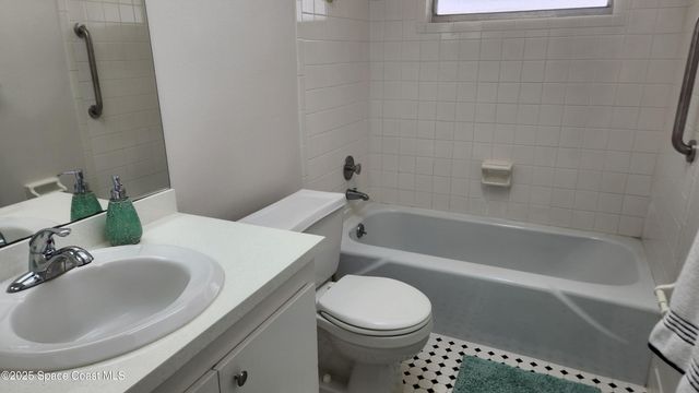 725 Port Malabar Boulevard NE 301, Palm Bay, FL 32905