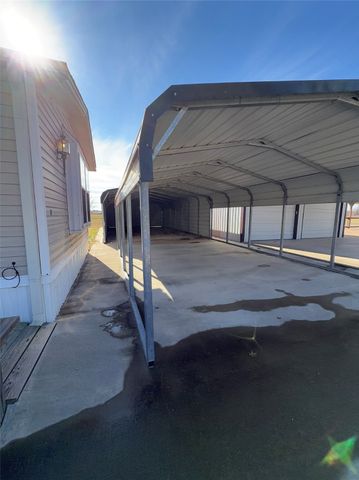 745 County Road 1895, Yantis, TX 75497