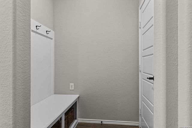 8455 FLINT MDWS, San Antonio, TX 78254