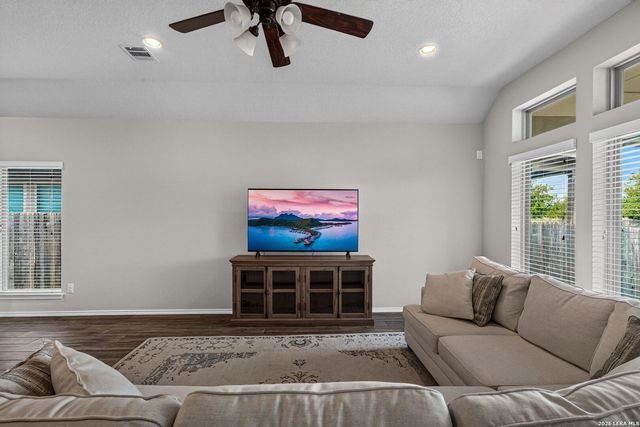 8455 FLINT MDWS, San Antonio, TX 78254