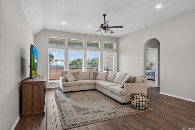 8455 FLINT MDWS, San Antonio, TX 78254