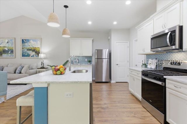 62 Seaplane Dr, Hardeeville, SC 29927