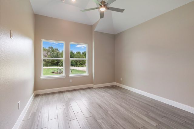 4836 Cedar Hill Drive, Weatherford, TX 76087