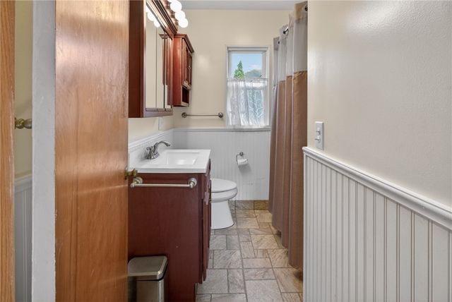 424 West Spruce Street, East Rochester, NY 14445