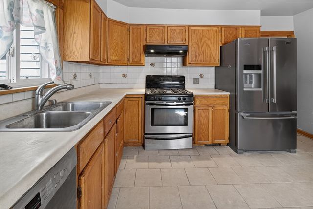 424 West Spruce Street, East Rochester, NY 14445