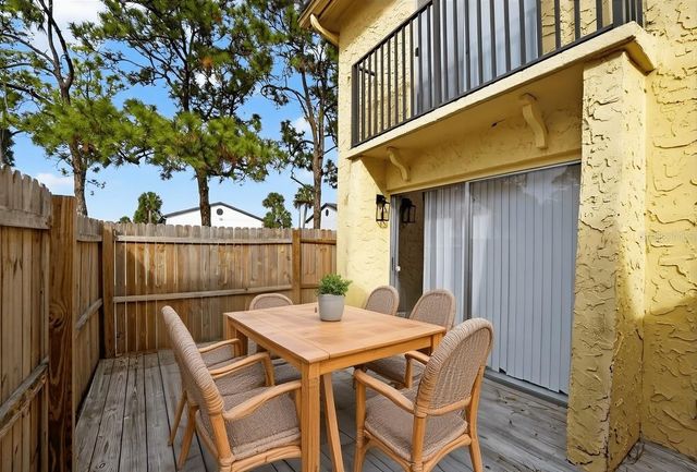 7616 LA MESITA COURT 7616, Tampa, FL 33615