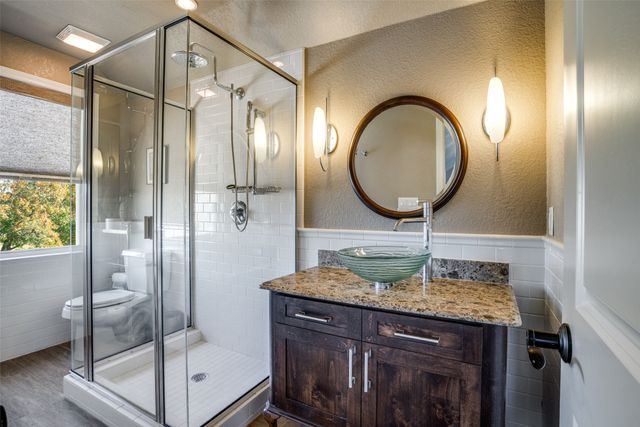 9722 Oak Creek Drive, Pilot Point, TX 76258