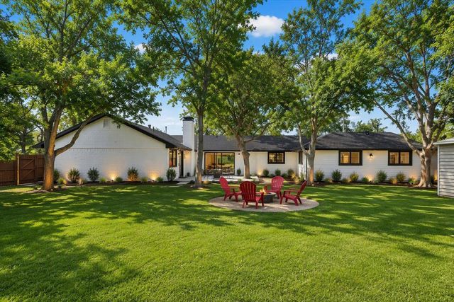 3883 Antigua Circle, Dallas, TX 75244