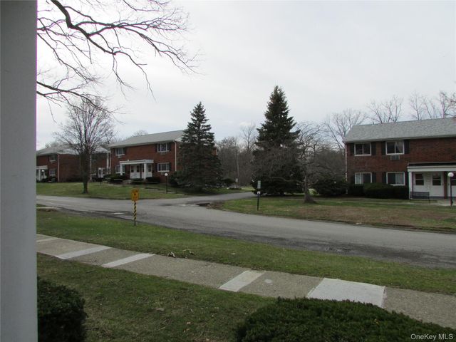 7 Manor Drive 7, Cornwall, NY 12518