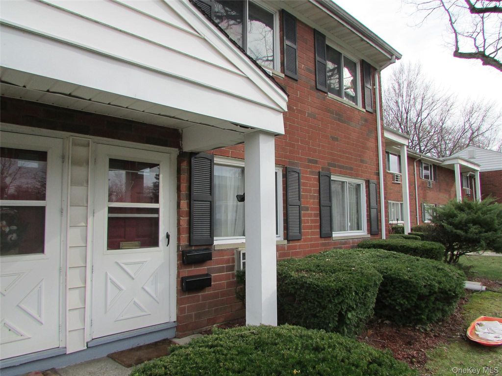 7 Manor Drive 7, Cornwall, NY 12518