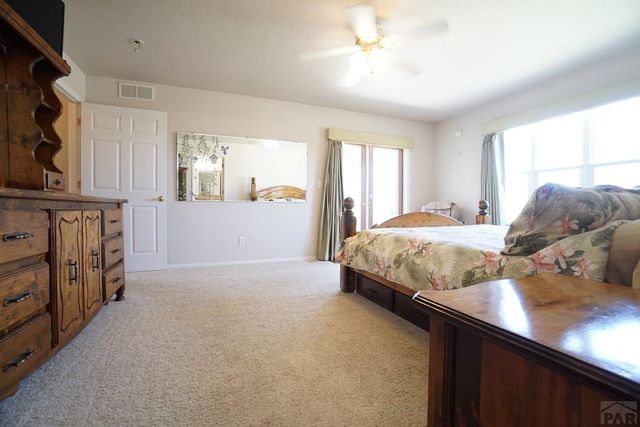 461 E Fredonia Dr, Pueblo, CO 81007