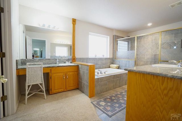 461 E Fredonia Dr, Pueblo, CO 81007