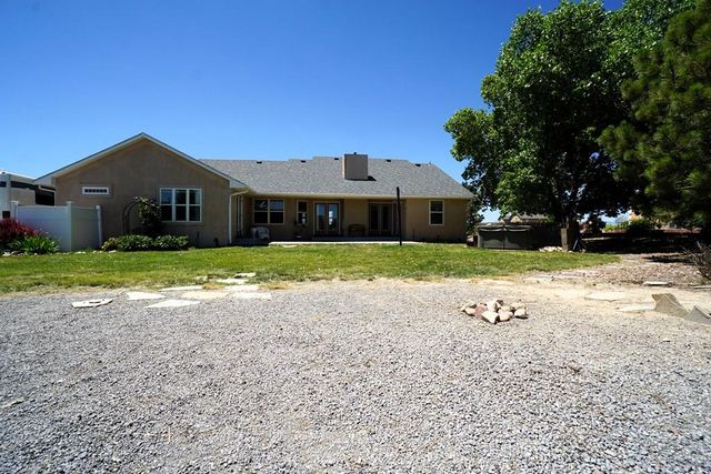 461 E Fredonia Dr, Pueblo, CO 81007