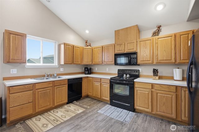 112 W Belmont Avenue, Moses Lake, WA 98837
