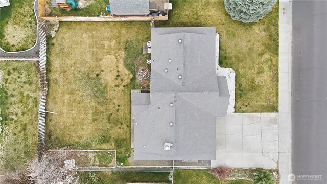 112 W Belmont Avenue, Moses Lake, WA 98837