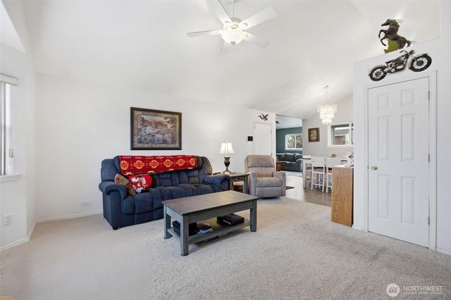 112 W Belmont Avenue, Moses Lake, WA 98837