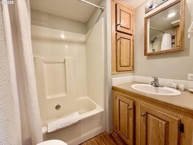 19921 WHALESHEAD Rd U1, Brookings, OR 97415