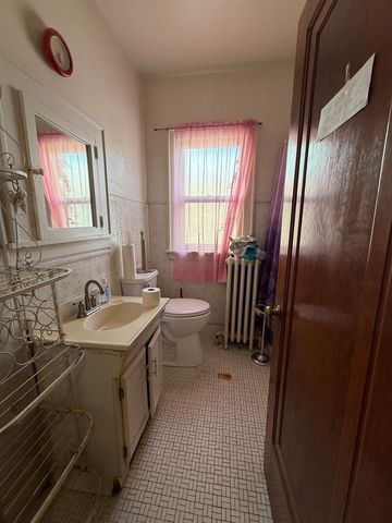10827 S Wallace Street, Chicago, IL 60628