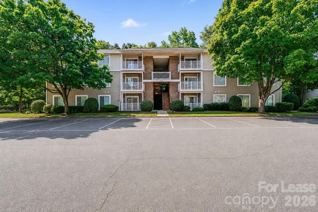 9535 University Terrace Drive B, Charlotte, NC 28262