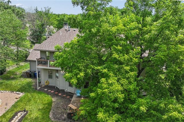 1325 Inverness Drive, Lawrence, KS 66049