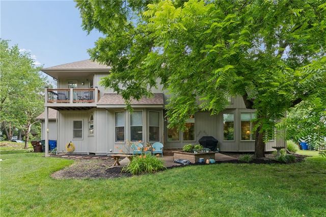 1325 Inverness Drive, Lawrence, KS 66049