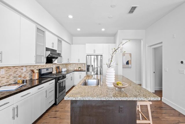 1308 Bernoulli Place 2, San Jose, CA 95132