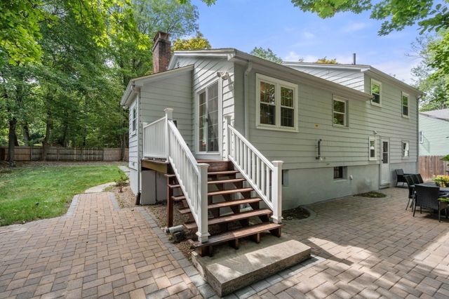 80 Wade Street, Newton, MA 02461