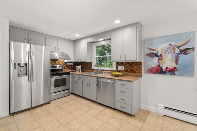 80 Wade Street, Newton, MA 02461