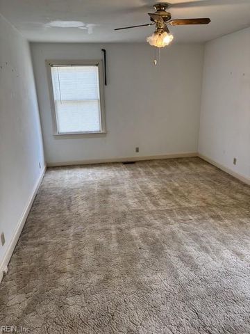 401 Fairview DR, Franklin, VA 23851