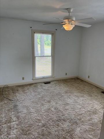 401 Fairview DR, Franklin, VA 23851