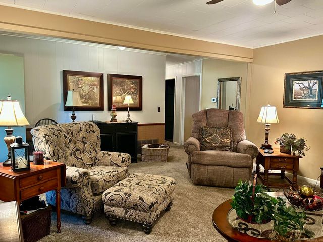 1303 Cypress St, Crossett, AR 71635