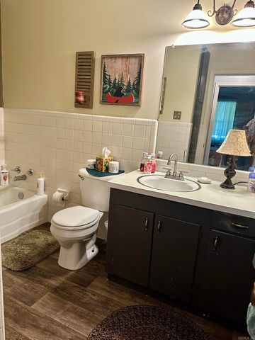 1303 Cypress St, Crossett, AR 71635