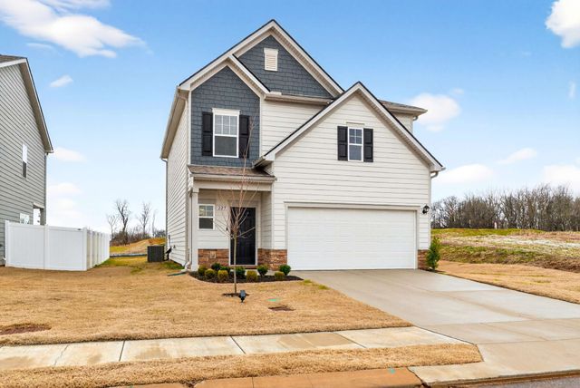 225 Hillview Ave, Shelbyville, TN 37160