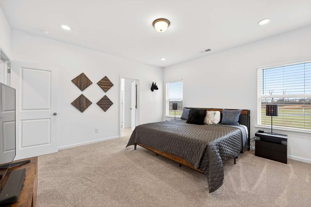 225 Hillview Ave, Shelbyville, TN 37160