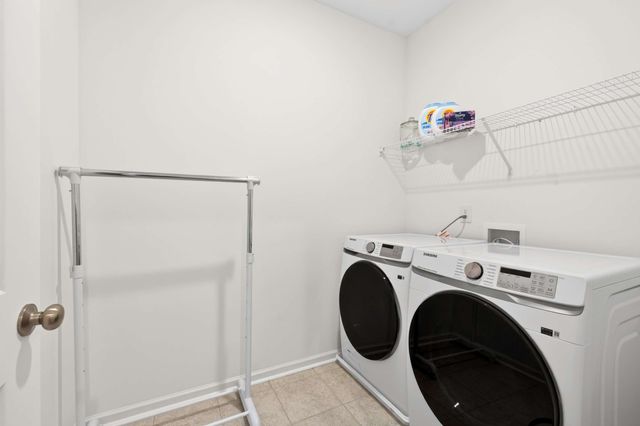 225 Hillview Ave, Shelbyville, TN 37160