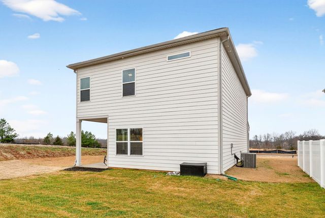 225 Hillview Ave, Shelbyville, TN 37160