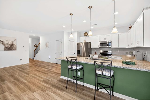 225 Hillview Ave, Shelbyville, TN 37160